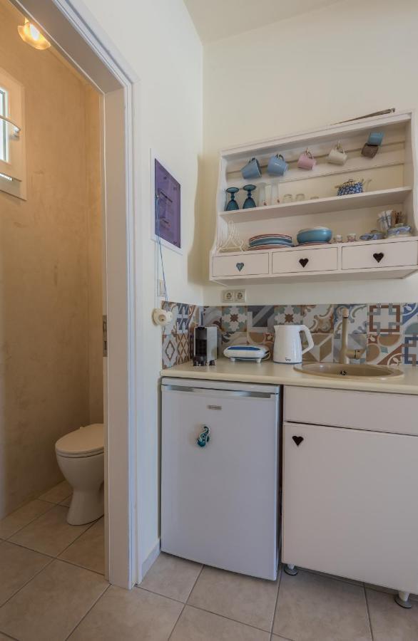 Blu Suites And Studios Adamantas  Dış mekan fotoğraf