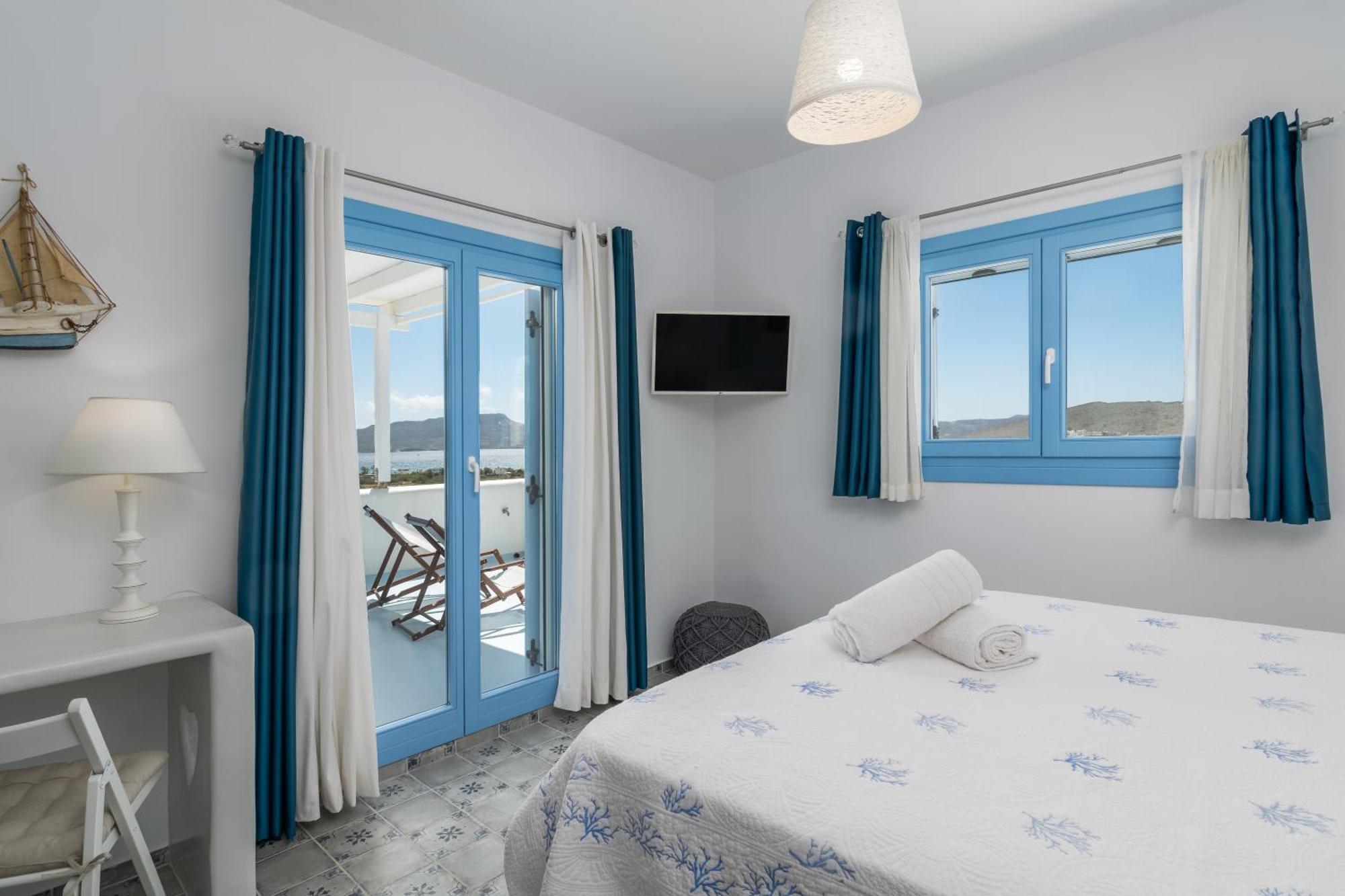 Blu Suites And Studios Adamantas  Dış mekan fotoğraf